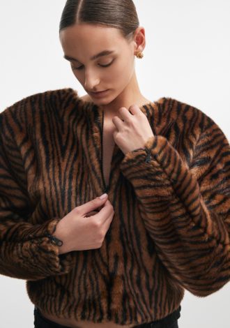 THROWBACK WITH ZIP FUR