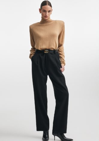 BASIC KNITTED BLOUSE CAMEL