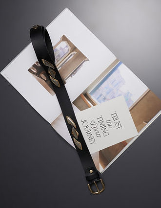 “TENDERNESS” LEATHER BELT